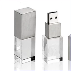 Skleněný flash disk s LED pro laserové gravírování